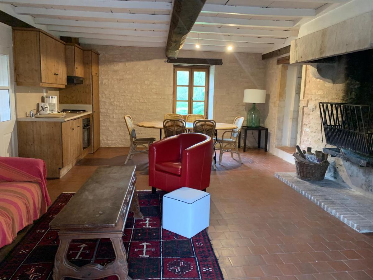 Les Maisons Vigneronnes Ozenay Екстериор снимка